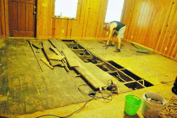 Subfloor Demolition in Petaluma