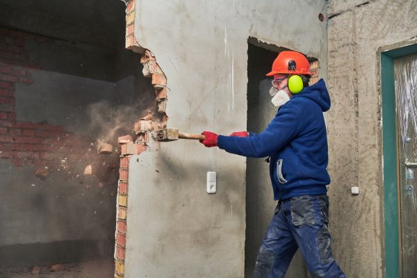 Concrete Wall Demolition in Petaluma